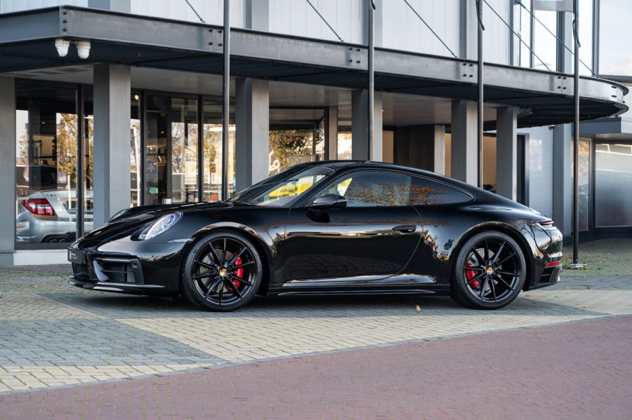 Porsche 911 992 Carrera 4S